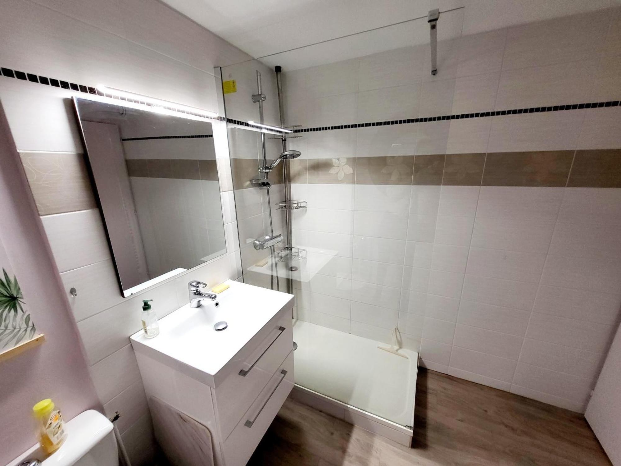 Appartement Moderne Au Centre-Ville, 150M Plage, Wifi, Confort Ideal Pour Familles - Fr-1-92-876 Les Sables-dʼOlonne Dış mekan fotoğraf