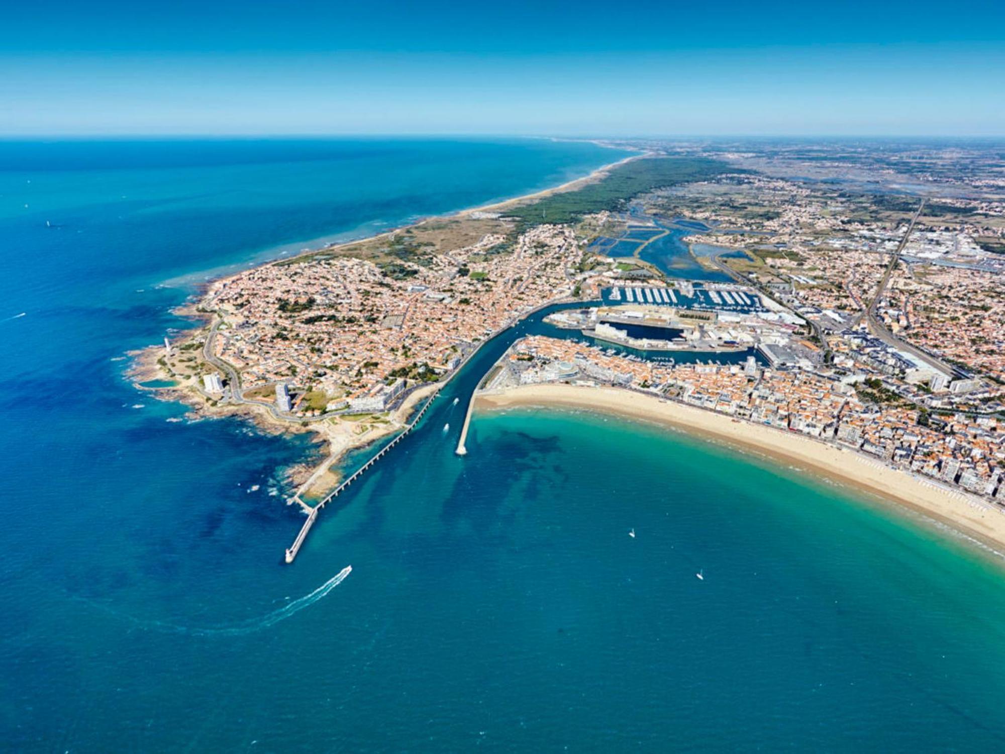 Appartement Moderne Au Centre-Ville, 150M Plage, Wifi, Confort Ideal Pour Familles - Fr-1-92-876 Les Sables-dʼOlonne Dış mekan fotoğraf